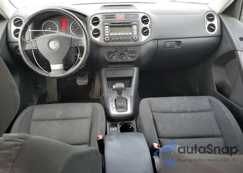 2009 Volkswagen Tiguan S from USA, damaged, VIN WVGAV75N39W003838